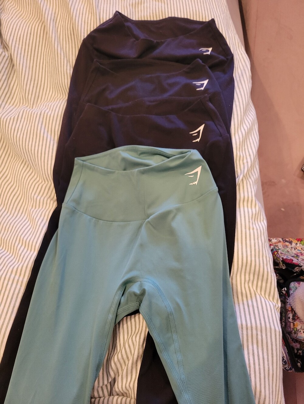 3 Pairs Gymshark Cropped Leggings
